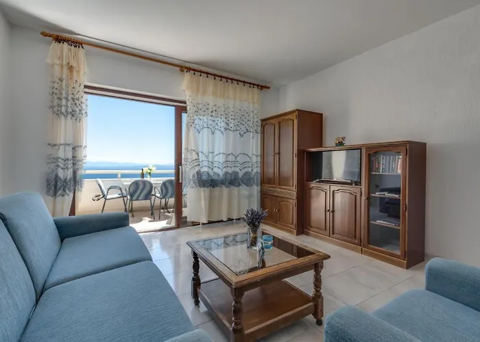Bellavista Apartment *